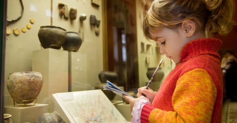 O que as crianças podem aprender em um museu?