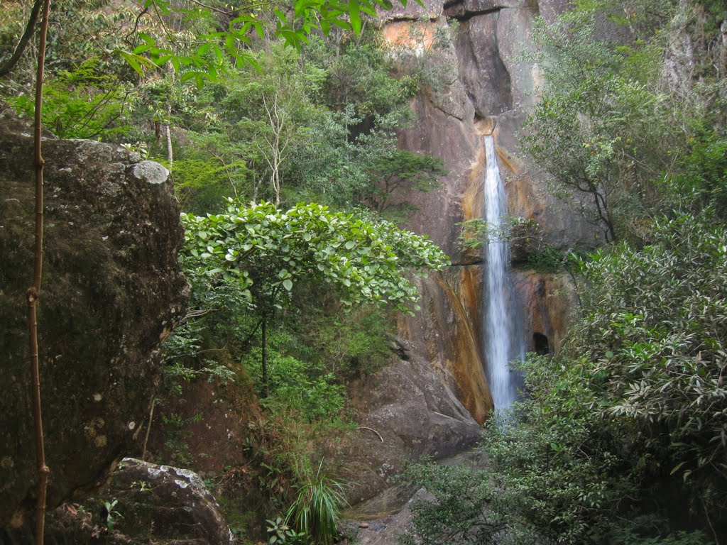 Conheça as melhores cachoeiras do roteiro Entre Serras da Piedade e Caraça!